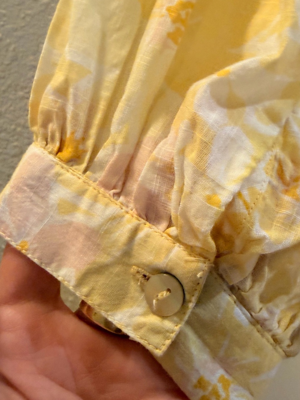 Billabong Pale Yellow & White Cotton Floral Shirt - Picture 12 of 12